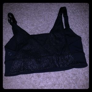 Lululemon sports bra